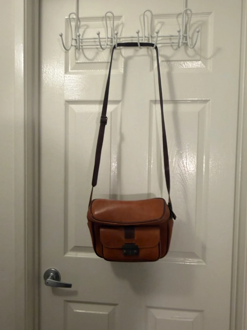 Fossil Tan Leather Crossbody Camera Bag - Picture 5 of 5